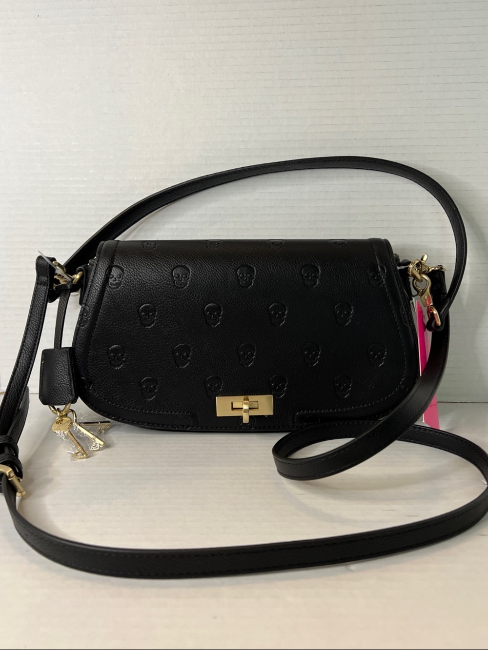 Black Embossed Skullicious Leather Embossed Crossbody Bag Gold Key Charm New